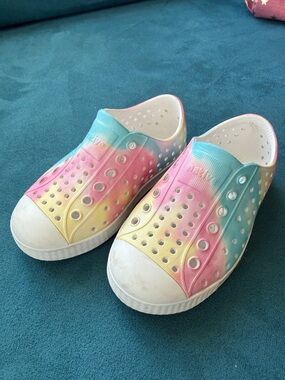 Native Kids Tie-Dye Slip-On Clogs in Pink, Yellow & Blue